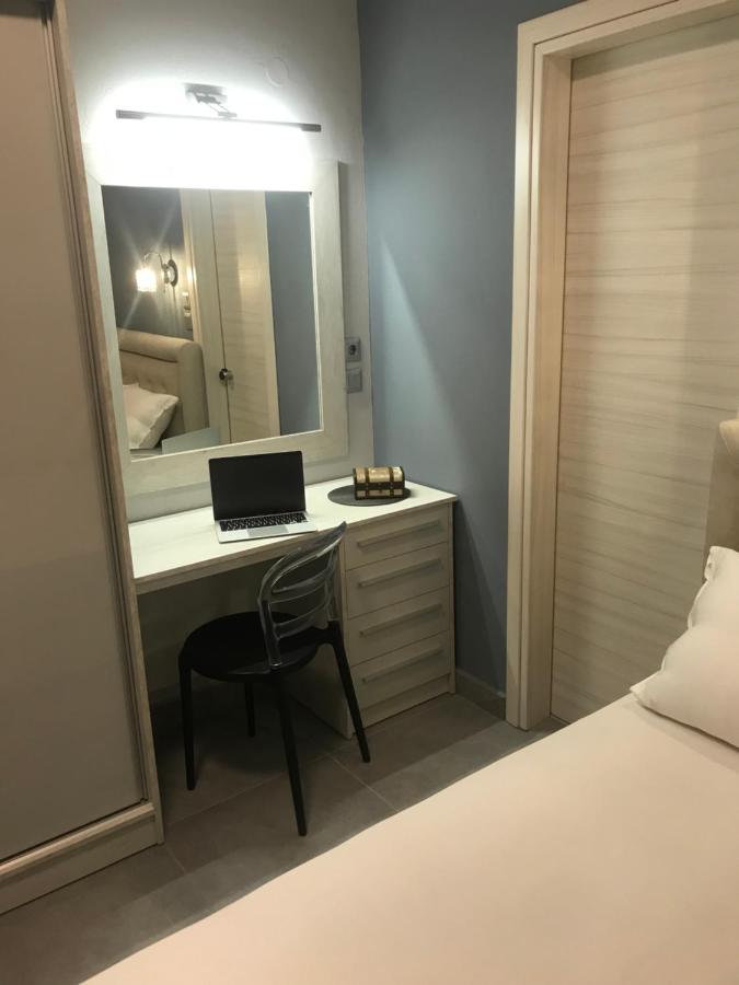 Avra Comfort Rooms - Family Nea Poteidaia Exterior photo
